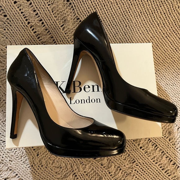 Heels - Picture 3 of 6